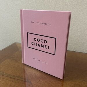 CHANEL Pink Style Guide Book